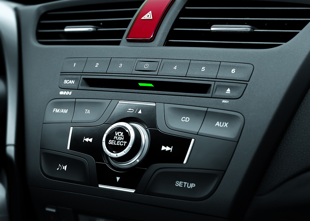 087_CIVIC_DETAIL.jpg