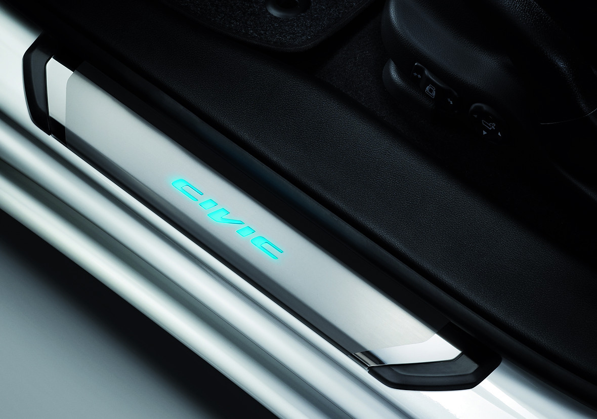 120_CIVIC_ACCESSORIES.jpg