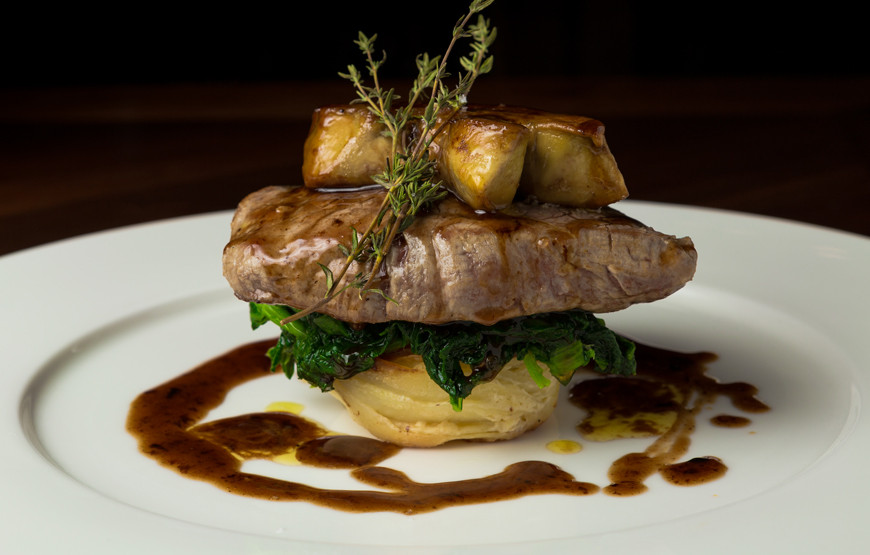 1-Tornedde-novilho-com-escalope-de-foie-gras-e-molho-Madeira_2.jpg