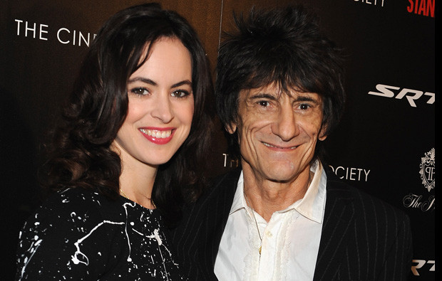 Ronnie Wood e Sally Humphreys.jpg