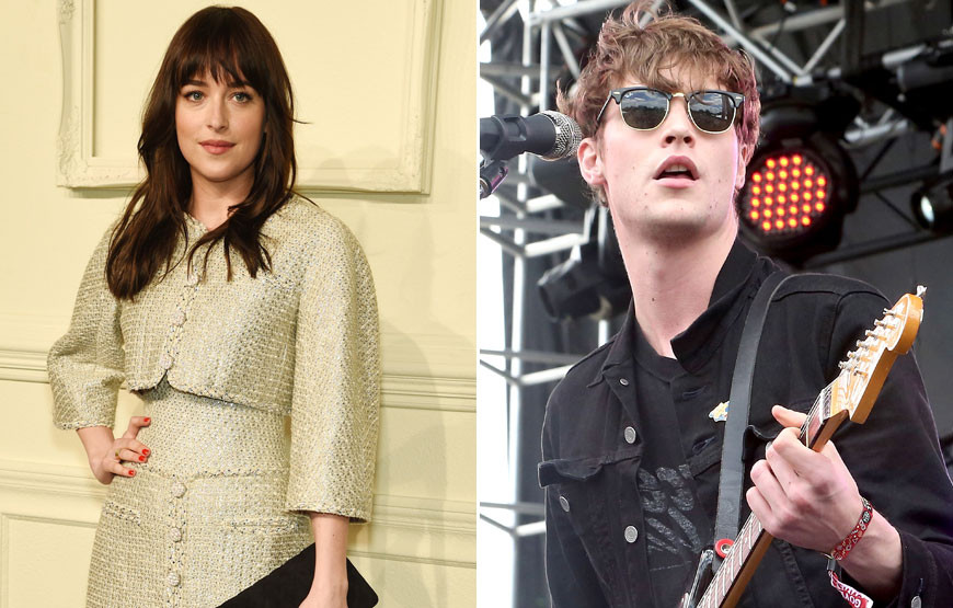Dakota Johnson e Matthew Hitt.jpg