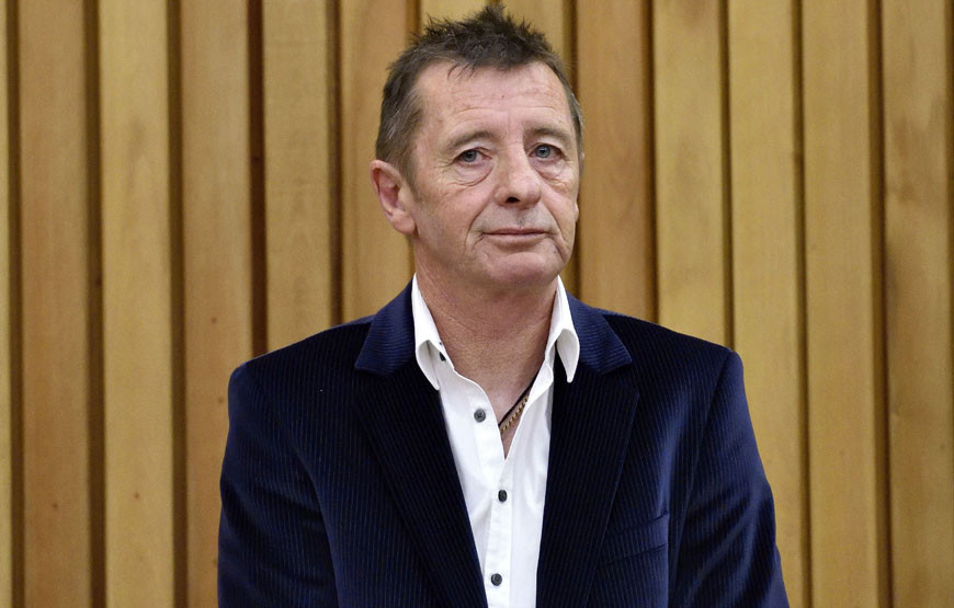 Phil Rudd.jpg