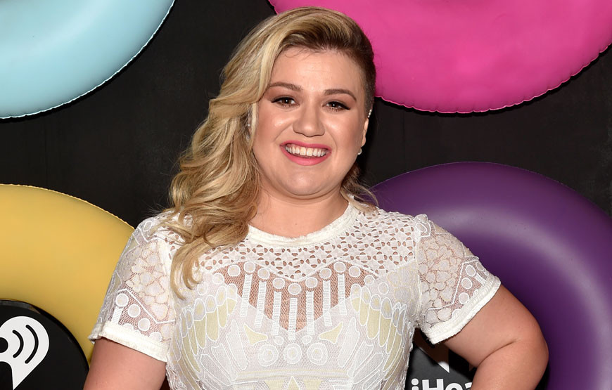 Kelly Clarkson.jpg