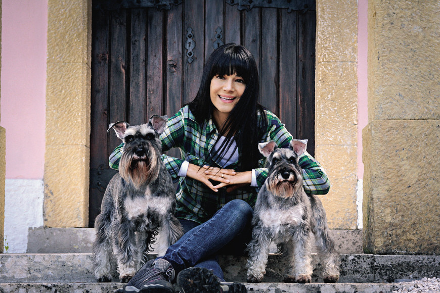 Paula Neves.jpg