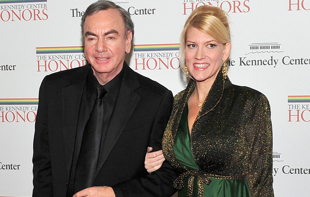 Neil Diamond e Katie McNeil.jpg