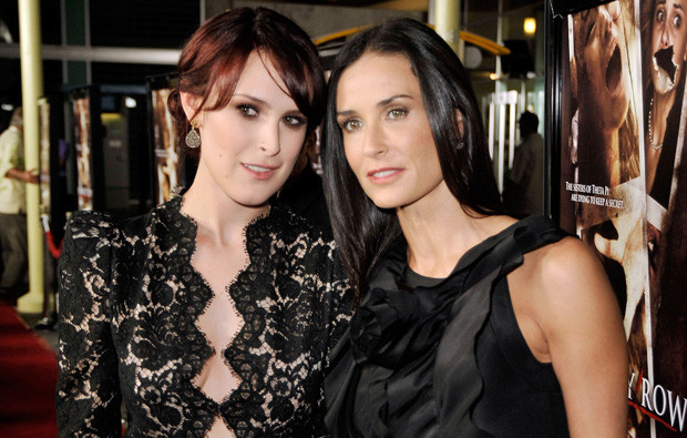 Demi Moore com a filha mais velha, Rumer Willis.jpg