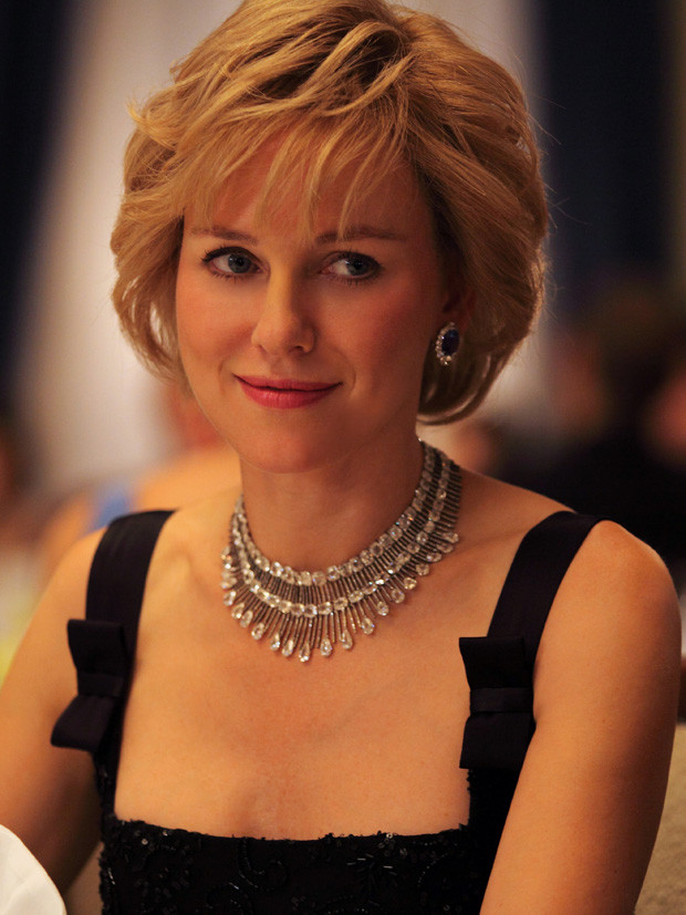 Naomi Watts no papel de princesa Diana.jpg