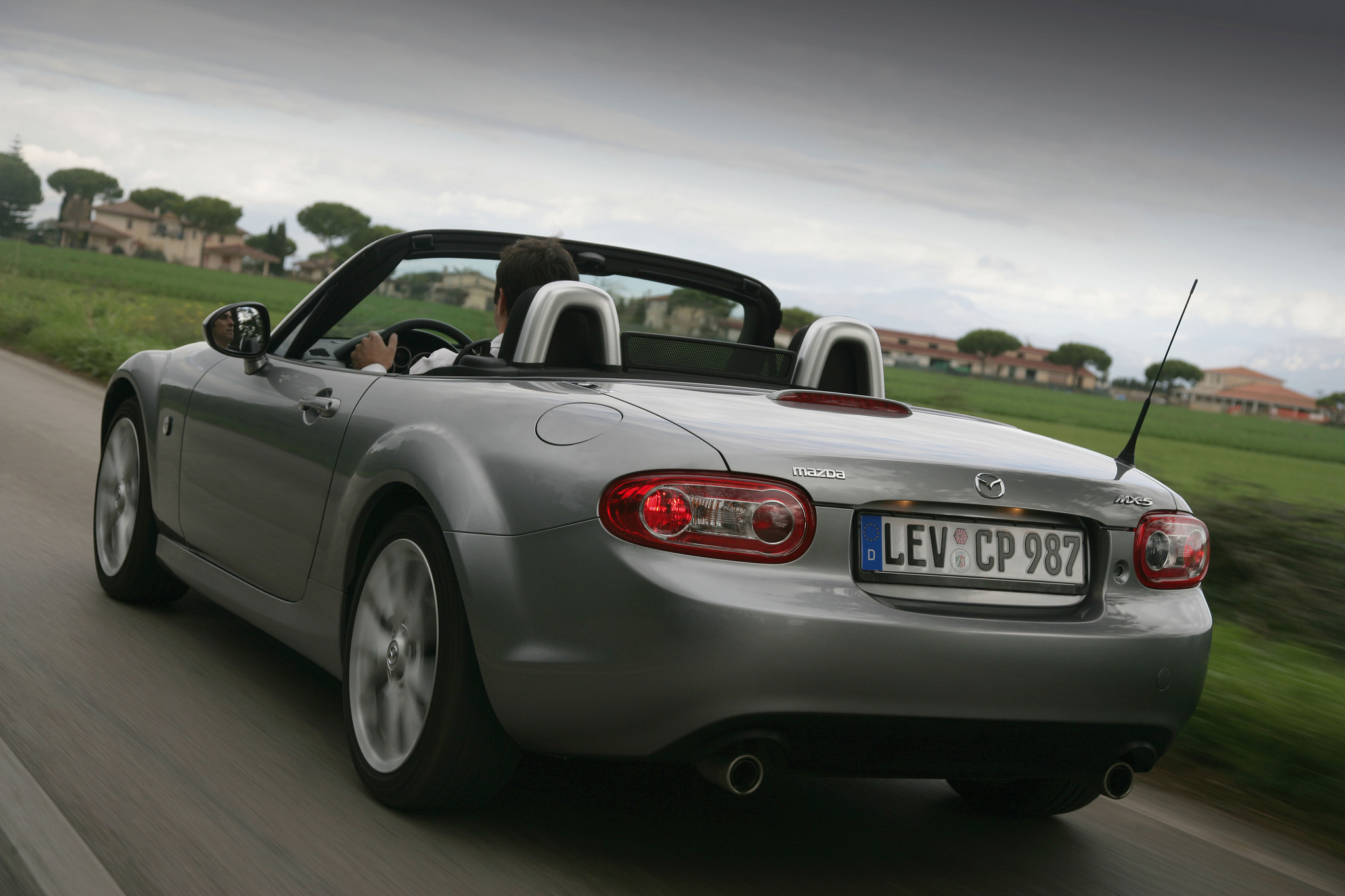 MX-5FL_action20__jpg300.jpg
