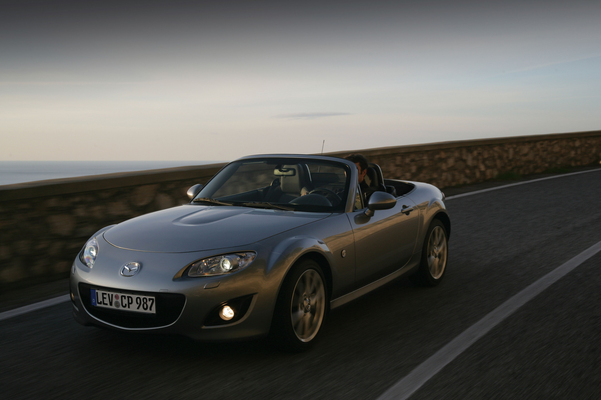 MX-5FL_action9__jpg300.jpg