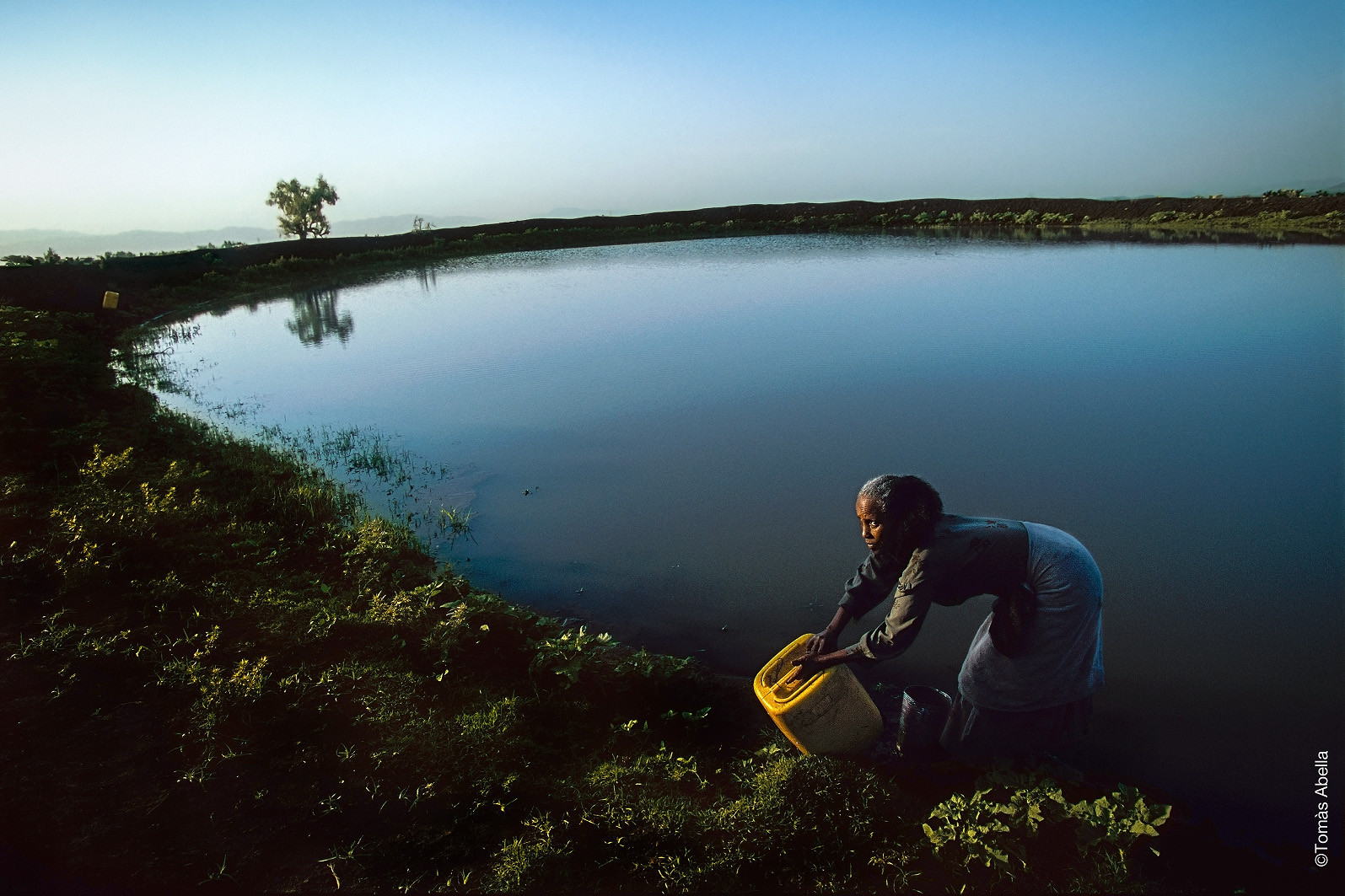 PRENSA_1_Mujeres_de_agua_RLG_Tomas_Abella.jpg.jpg