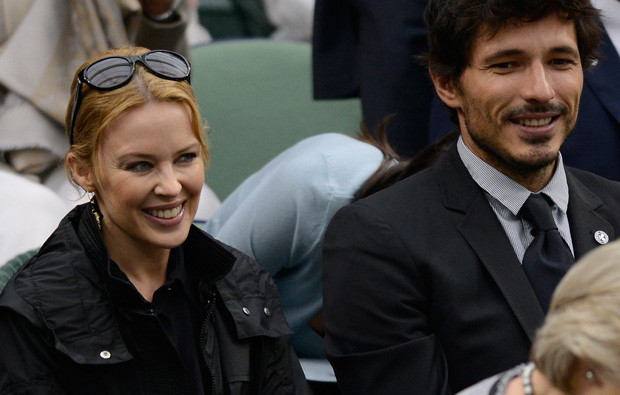 Kylie Minogue e Andrés Velencoso.jpg