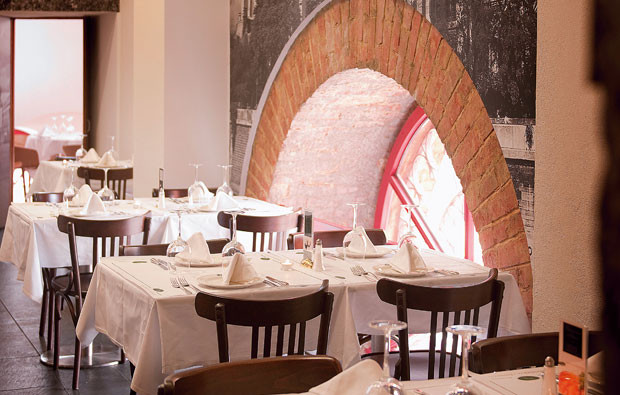 2-La-Brasserie-de-L'Entrecô.jpg