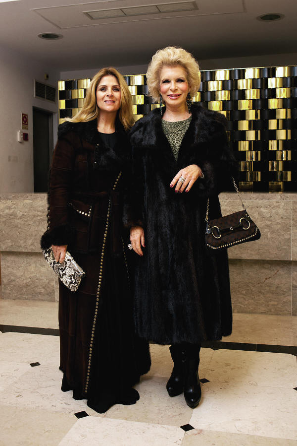 Rita e Lili Caneças.jpg