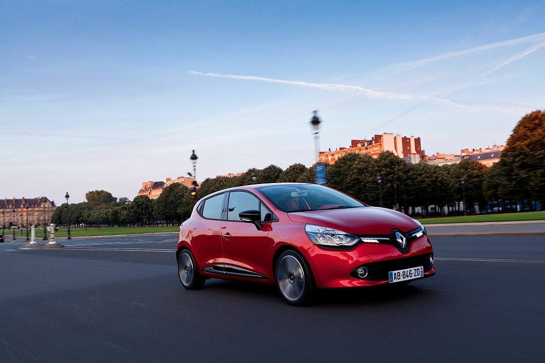 Renault_33429_global_en.jpg