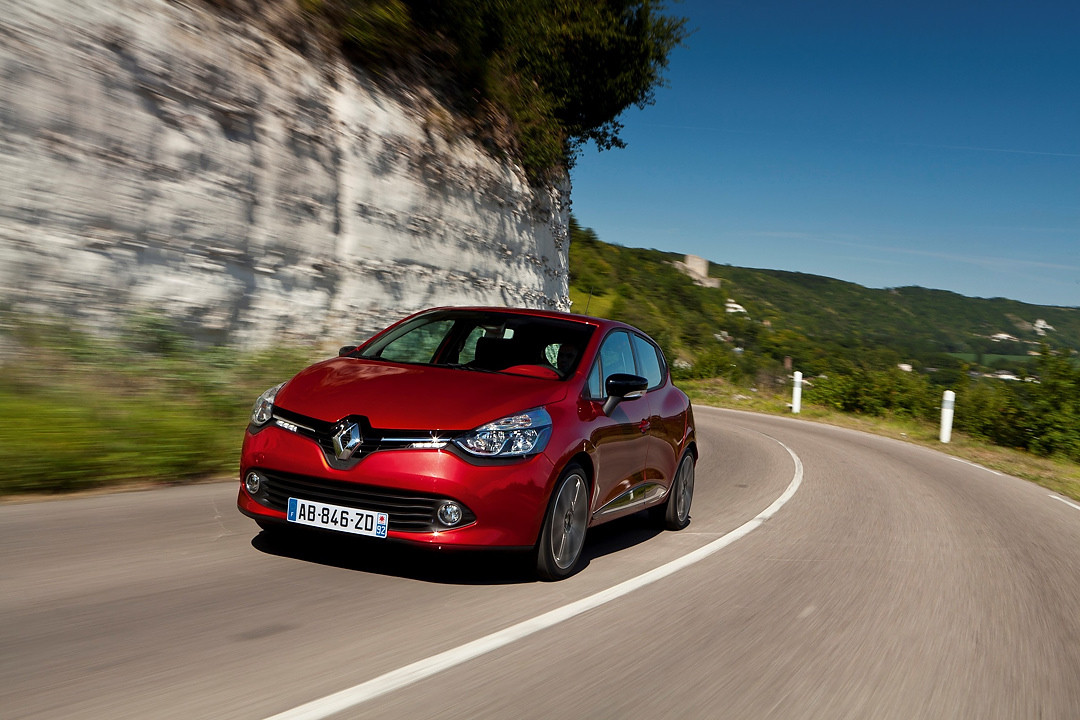Renault_33427_global_en.jpg
