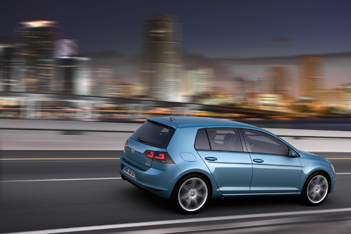 Volkswagen_Golf_02.jpg