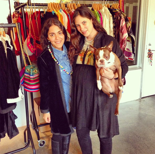 Dana Alikhana e Tatiana Santo Domingo.jpg