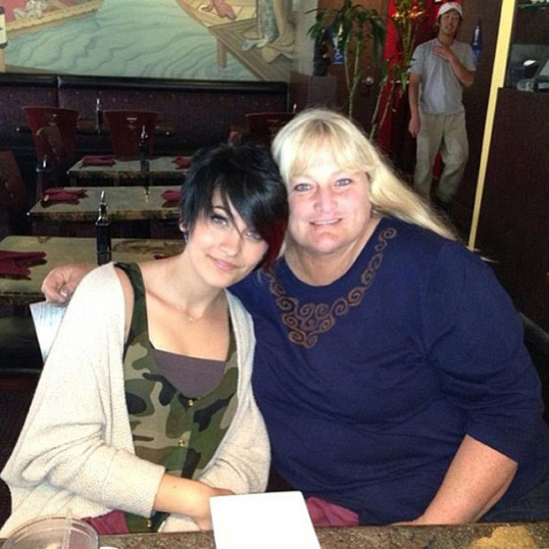 Paris Jackson e Debbie Rowe.jpg