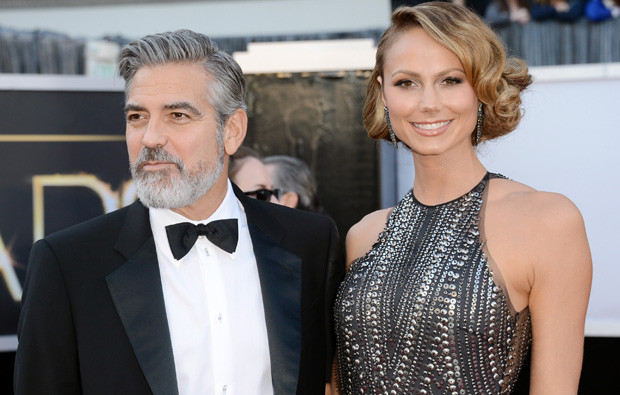 George Clooney e Stacy Keibler.jpg