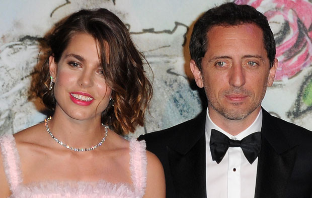 Charlotte Casiraghi e Gad Elmaleh.jpg
