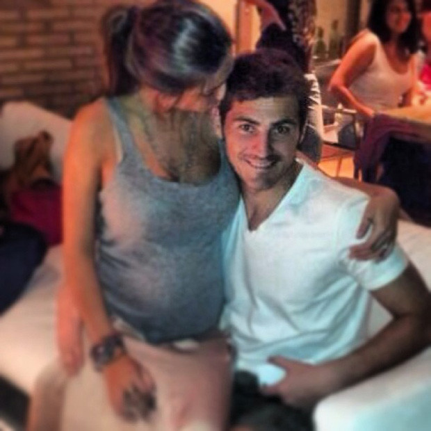 Sara Carbonero e Iker Casillas.jpg