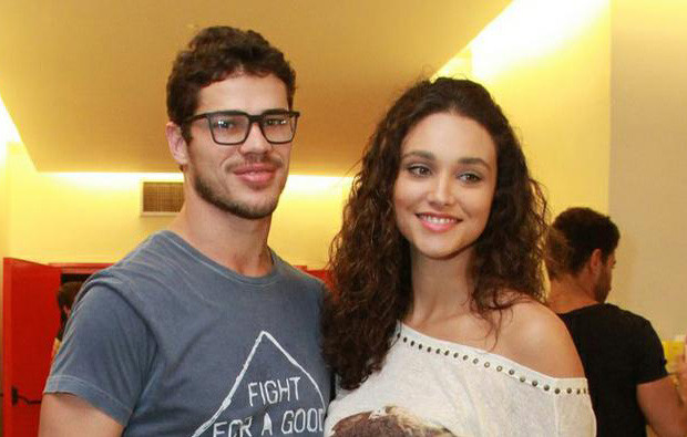 José Loreto e Débora Nascimento.jpg