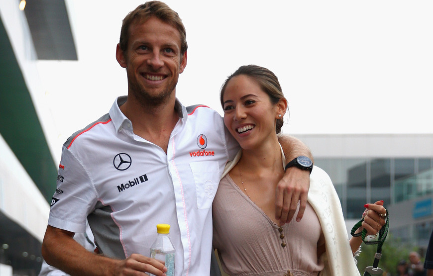 Jenson Button e Jessica Michibata.jpg
