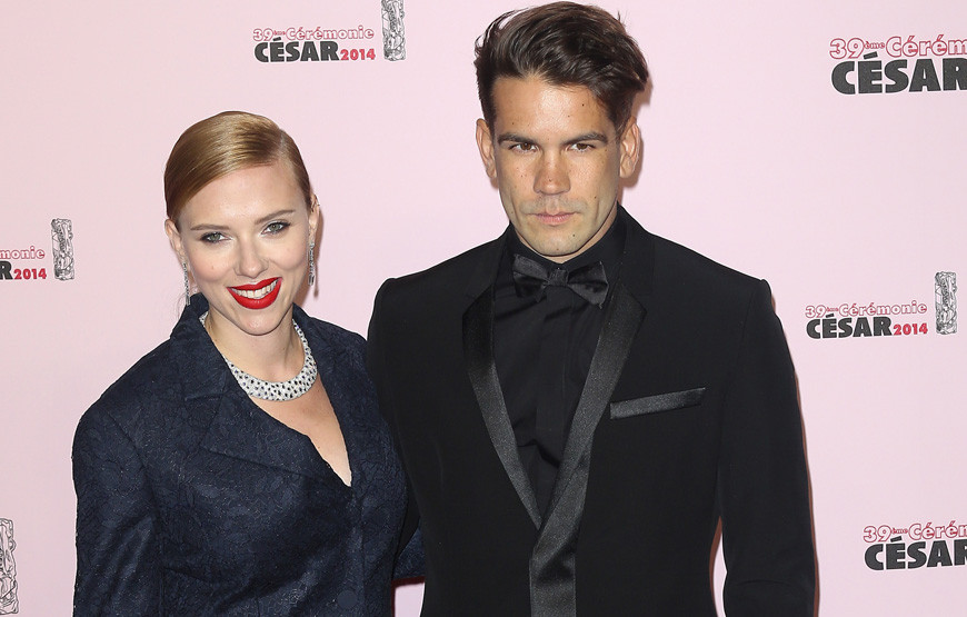 Scarlett Johansson e Romain Dauriac.jpg