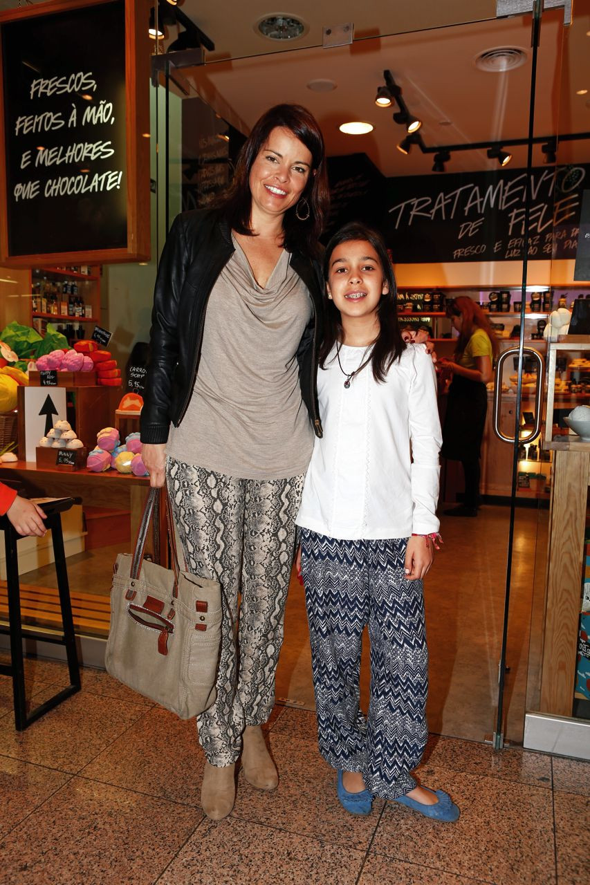 Raquel Rocheta com a filha.jpg