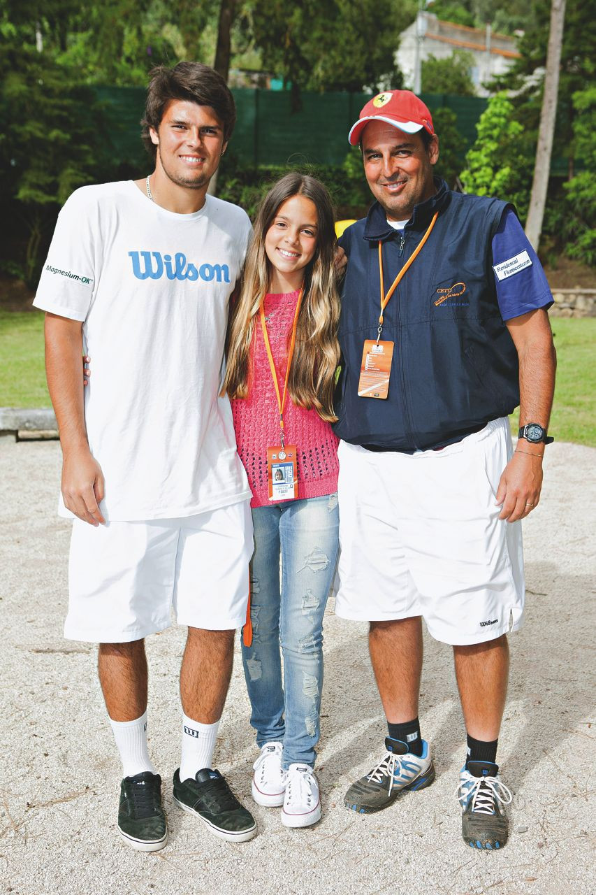 João Cunha e Silva com os filhos, Felipe e Carolina.jpg