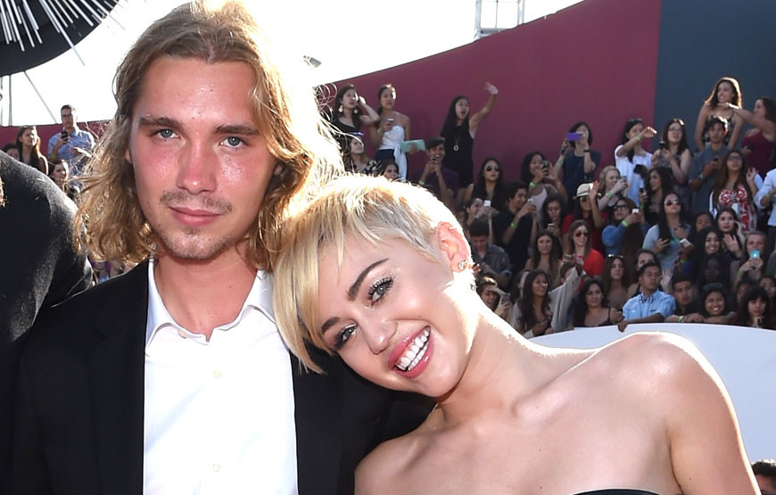 Jesse Helt e Miley Cyrus.jpg