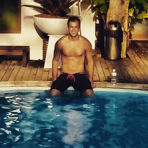David Carreira.png