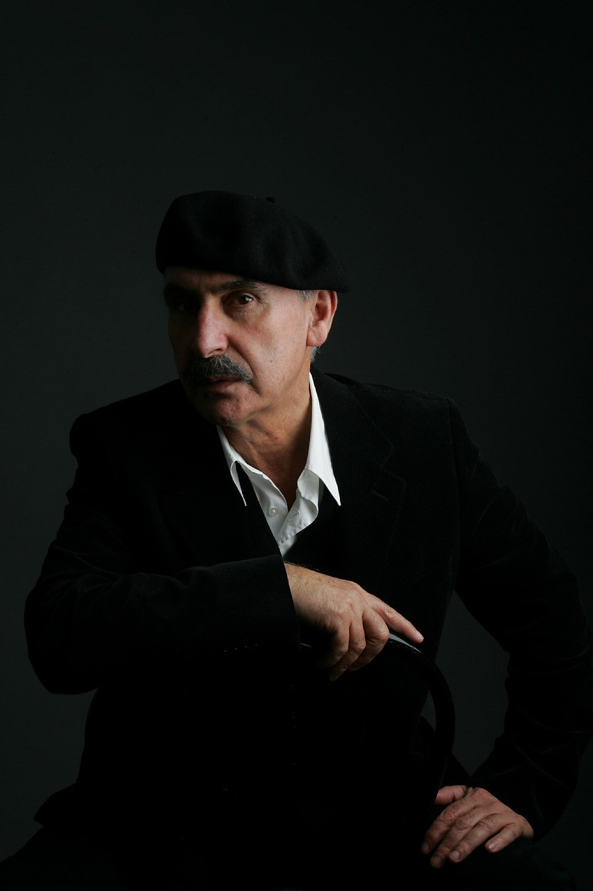 Vitorino_FotoCartaz_Bx.jpg