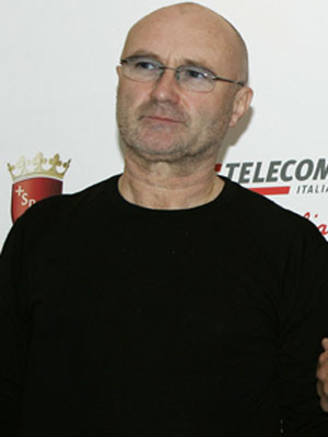 Phil Collins foi padrinho de casamento da filha