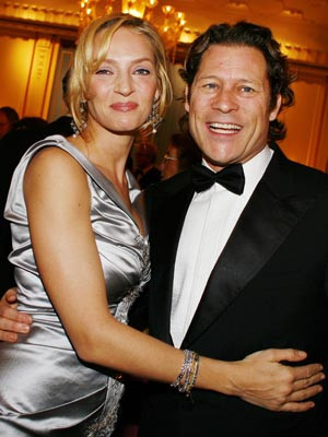 Uma Thurman e Arpad Busson vivem momentos de romance num iate de luxo