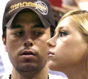Enrique Iglesias acaba com rumores