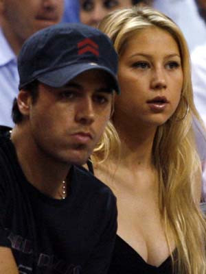 Enrique Iglesias e Anna Kournikova podem estar à espera do seu primeiro filho