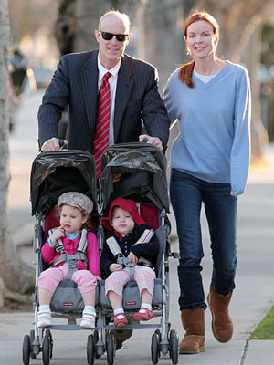 Tom Mahoney, marido de Marcia Cross, luta pela vida com o apoio da família