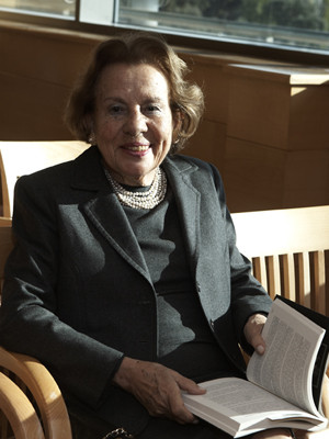 Maria Barroso elogia a rainha Sofía de Espanha: