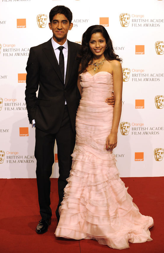 Dev Patel e Freida Pinto
