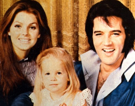Neta de Elvis Presley trava leilão da casa do avô