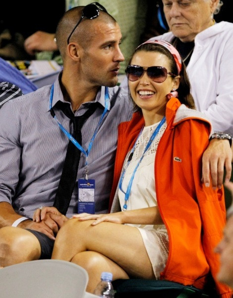 Kris Smith e Dannii Minogue 
