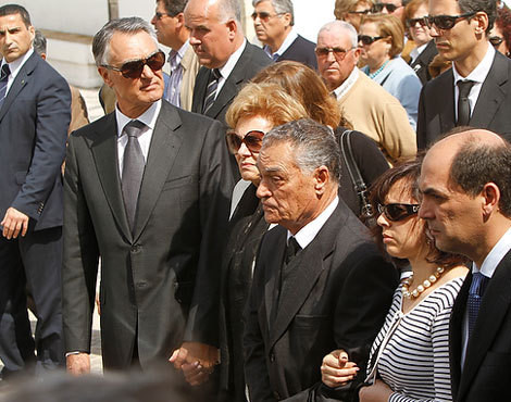 users_0_17_funeral-b1d1.jpg