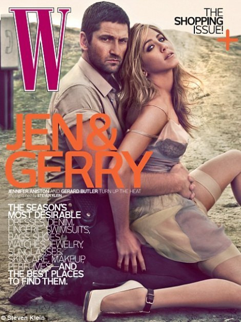 Gerard Butler e Jennifer Aniston na capa da revista W