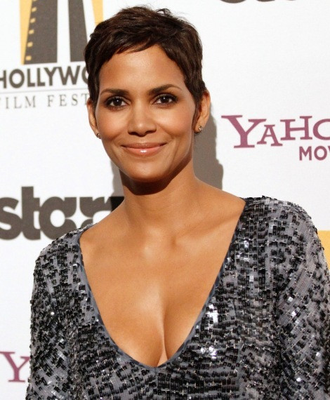 Halle Berry 