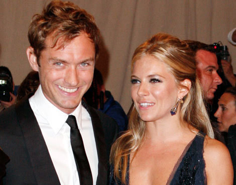 Jude Law e Sienna Miller