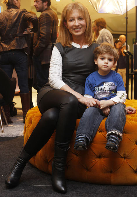 Isabel Medina com o neto