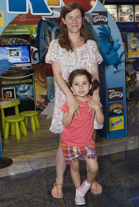 Julie Sergeant com a filha, Maria Rita