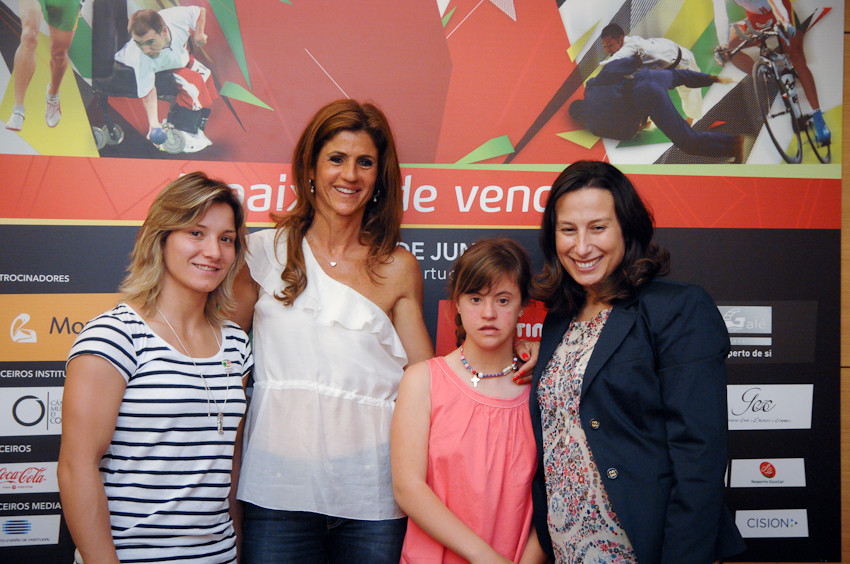 A judoca Telma Monteiro, Bibá Pitta com a filha, Madalena, e a nadadora Leila Marques durante a apresentação dos Jogos de Portugal