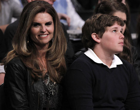 Maria Shriver com o filho Christopher